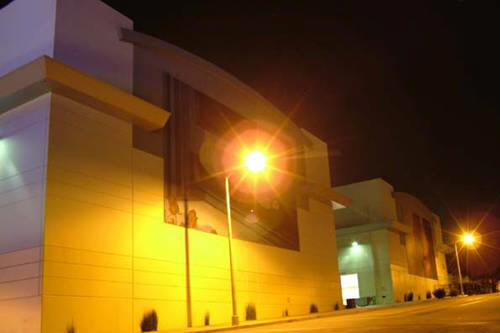 http://www.lacenterstudios.com/images/photos/sound_stage_pic5.jpg